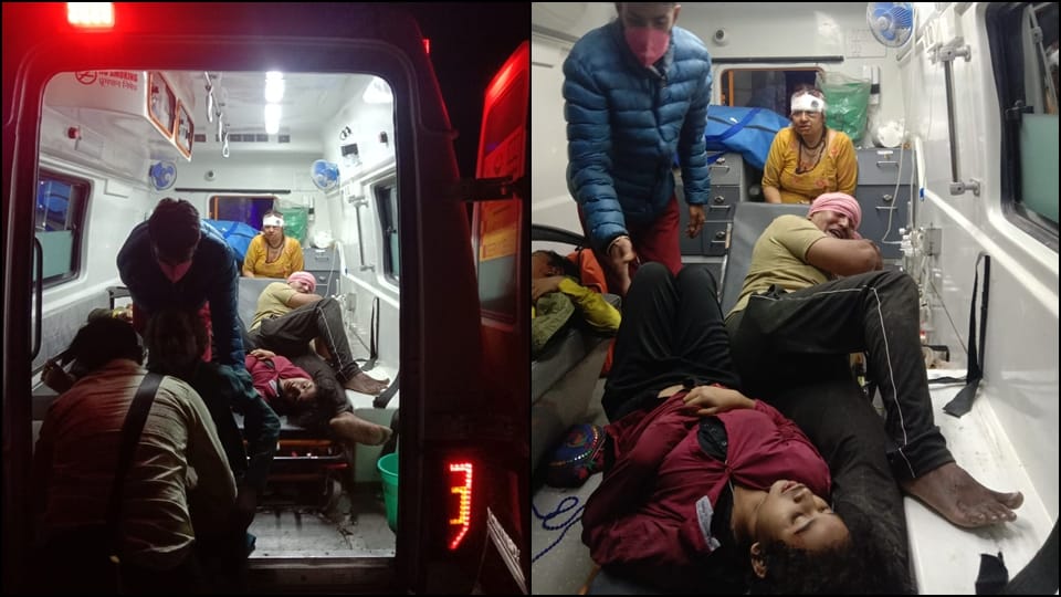 bolero fell in the ditch in yamunotri highway 12 passengers were in car three died nine rescued