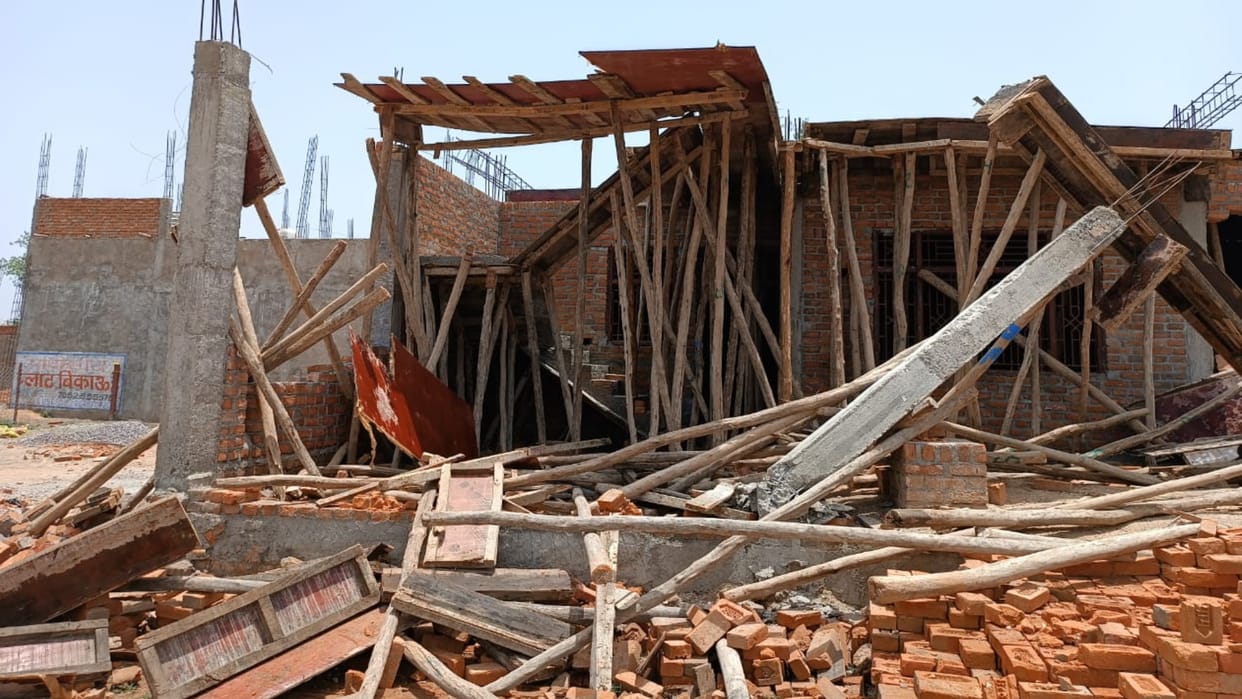 Jhansi JDA run anti encroachment drive in two illegal colonies