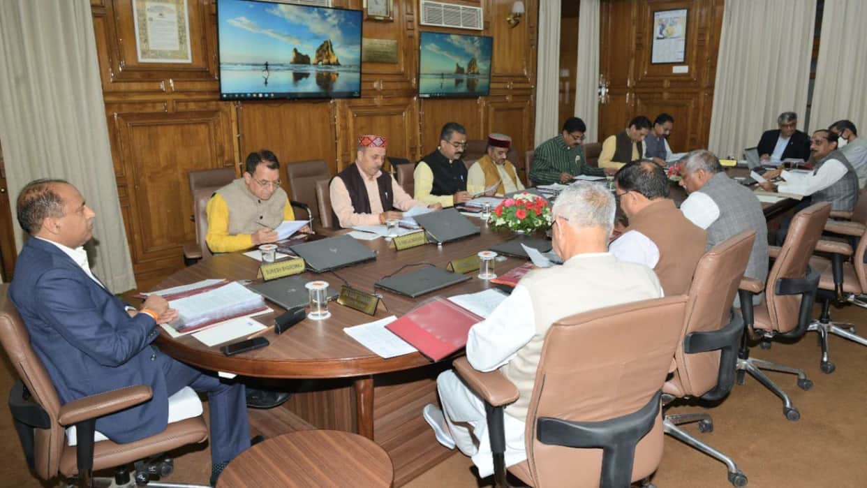 himachal cabinet meeting decisions today: 50 percent discount on bus fare for women, free domestic water supply in rural areas, know big decisions