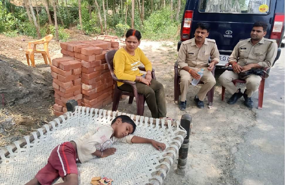 Child missing for five hours in Unnao was found unconscious in the field, uncle filed a kidnapping report on four people