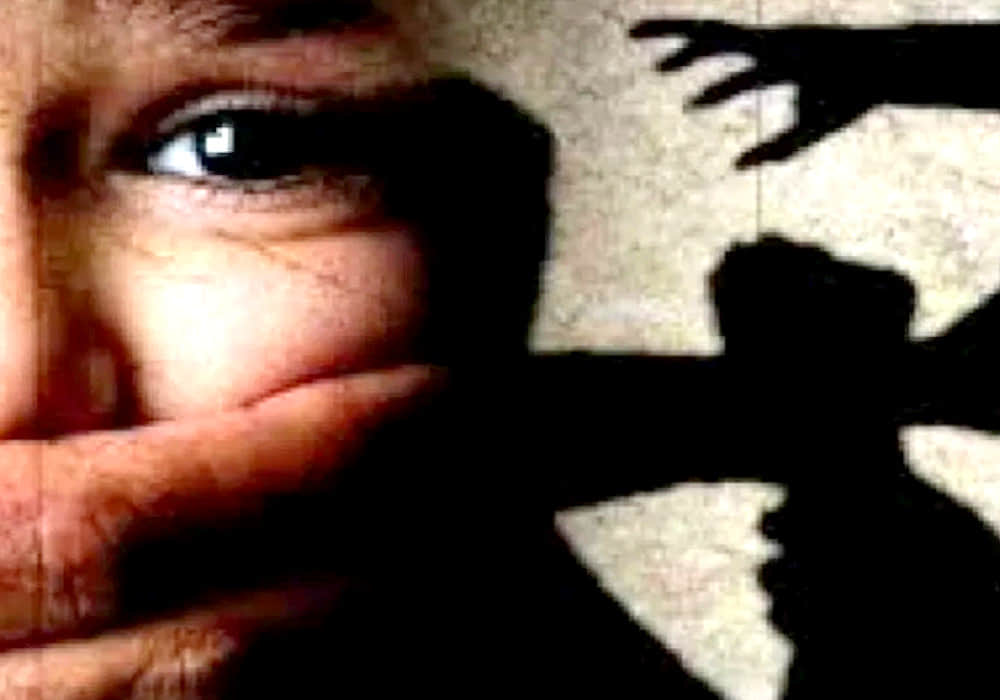 Child missing for five hours in Unnao was found unconscious in the field, uncle filed a kidnapping report on four people