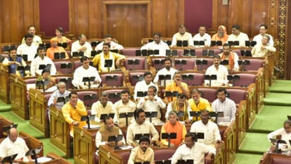UP Budget 2022-23: Finance Minister Suresh Khanna presented the budget