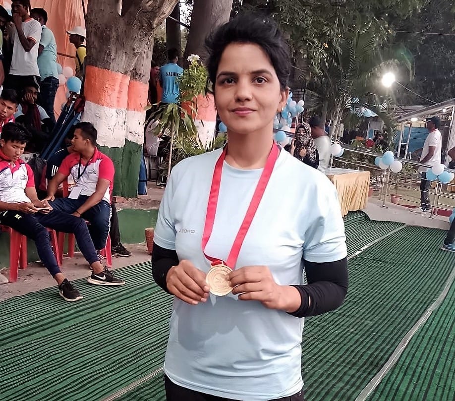 Barwa's Geeta won gold medal in Dragon Boat Race Championship, Kurukshetra