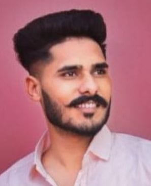 Youth was beaten to death with sticks in broad daylight at the intersection