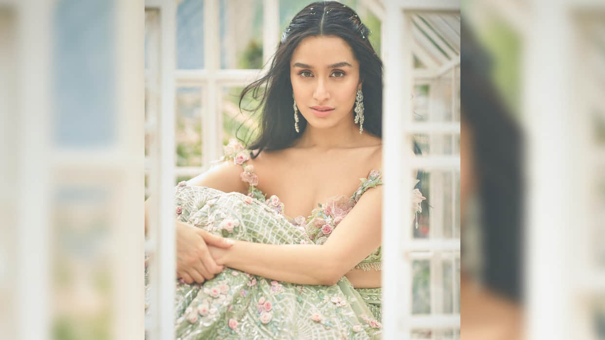 Shraddha Kapoor Bikini Photo leaked from the sets of Luv Ranjan romantic comedy film with ranbir kapoor