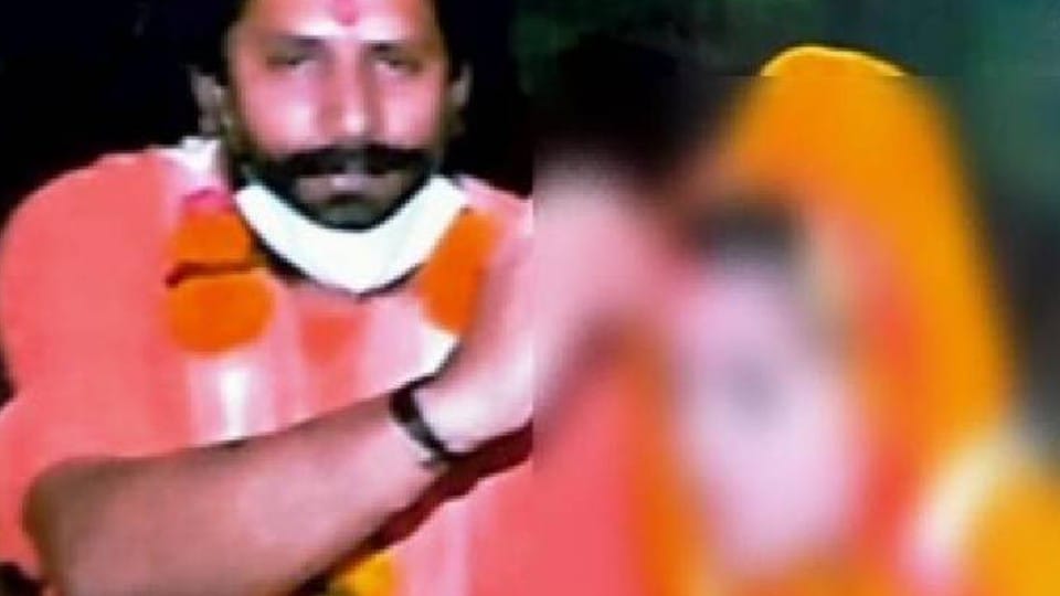Ujjain: The narrator accuses the Mahant of molestation, said - indecent act by calling him to the ashram on the pretext of teaching tantra