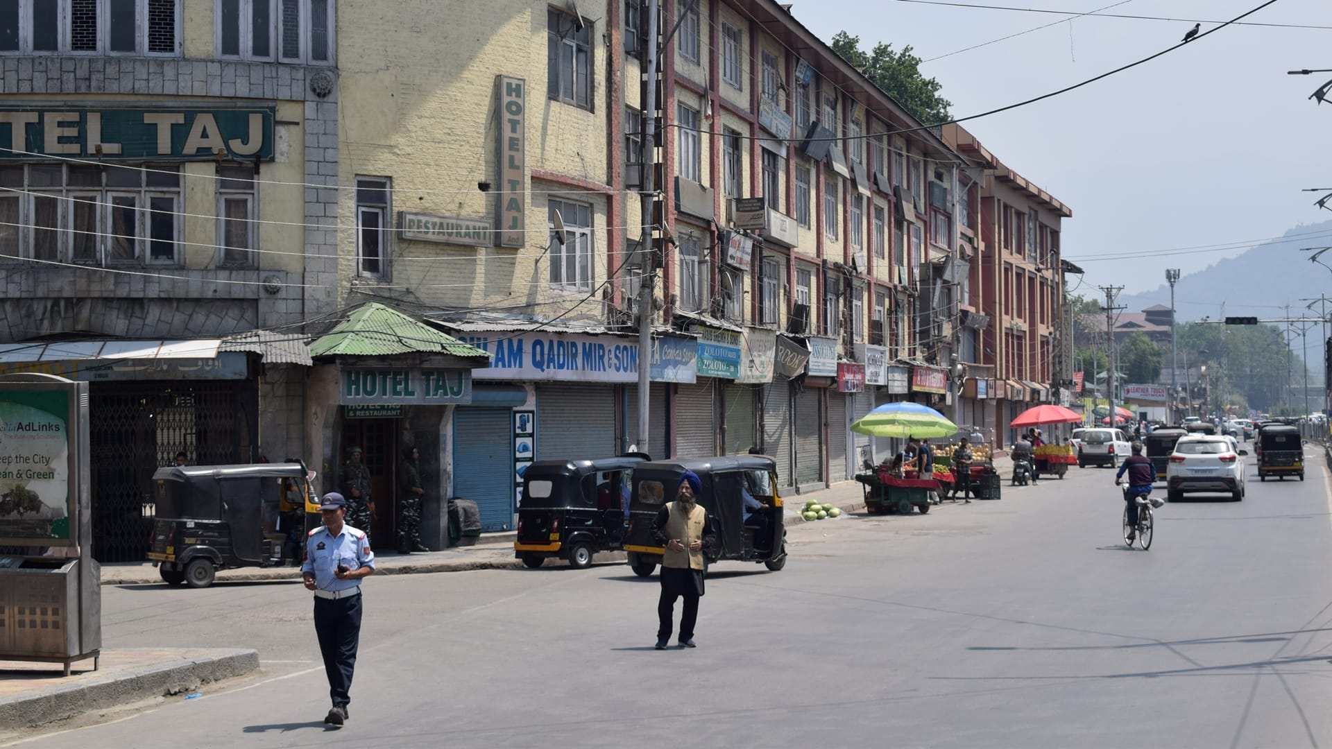 Yasin Malik Sentenced second day Srinagar Some areas closed transport movement continues security forces alert ground condition in photos