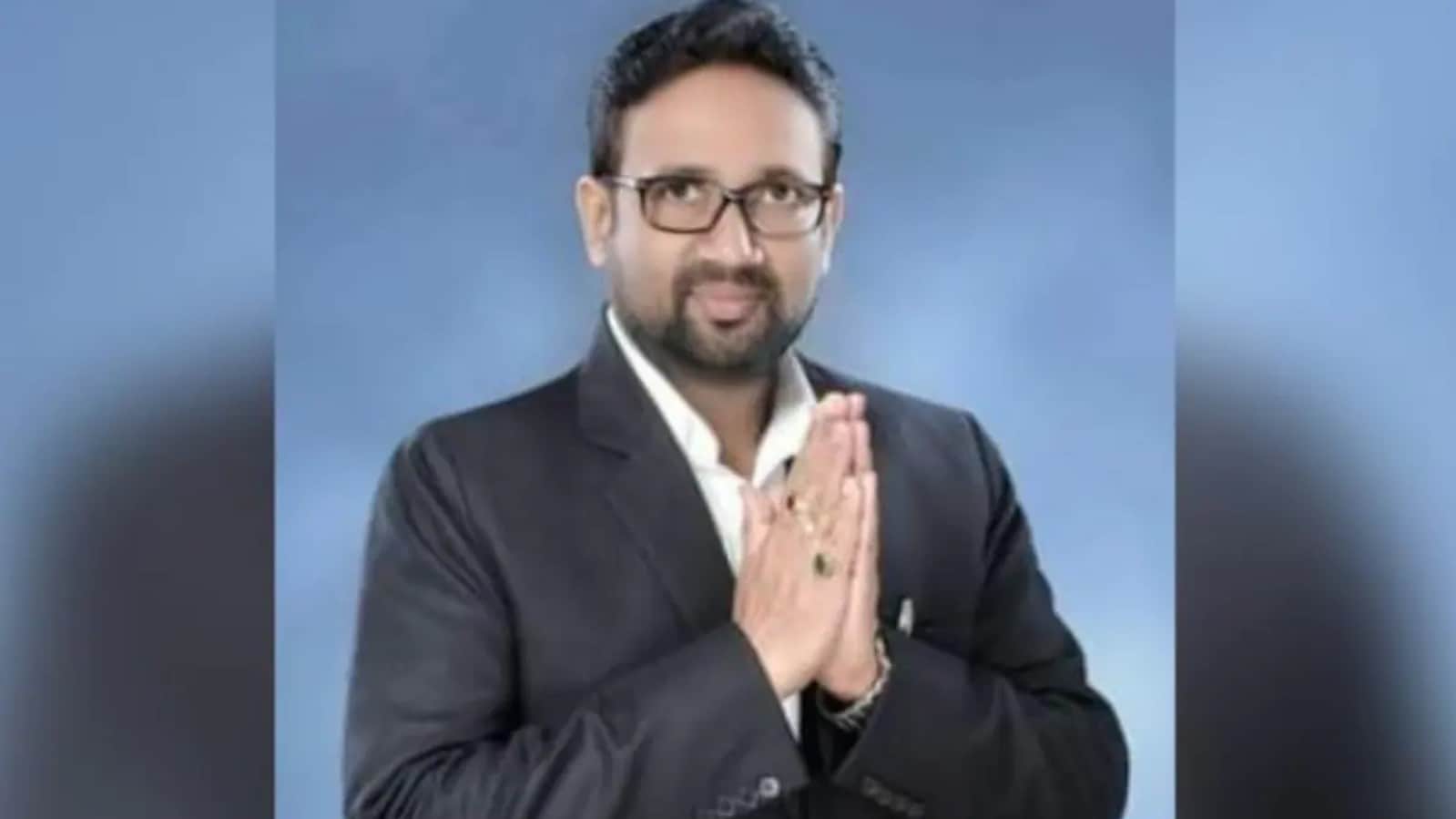 UP Budget 2022 Know How BSP MLA Umashankar singh Confused Yogi Cabinet Ministers Full Details News in Hindi