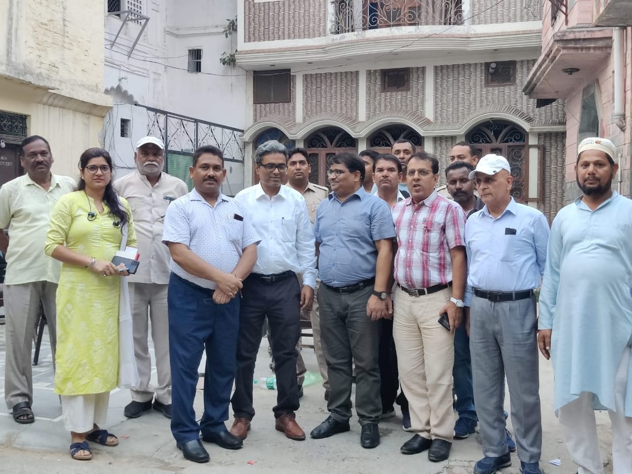 GST raid on beedi and pan masala trader