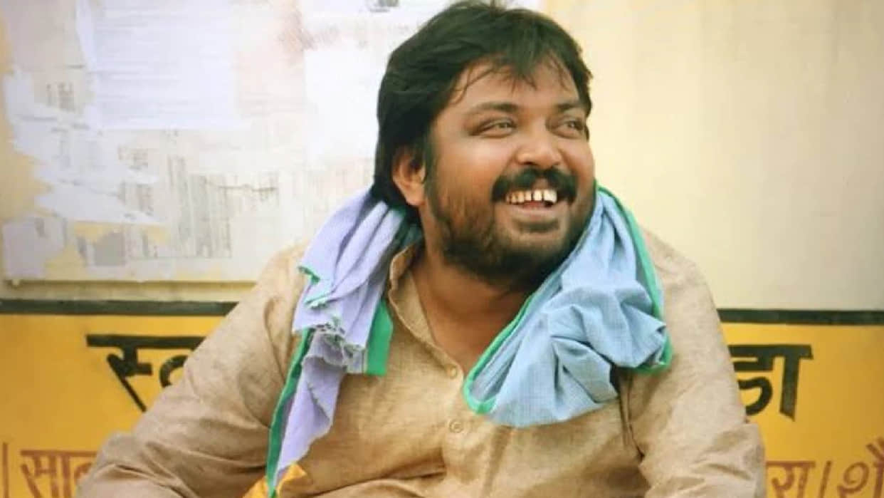 Panchayat 2 Prahlad Pandey AKA Faisal Malik Know About His Struggle and Success Story in Hindi