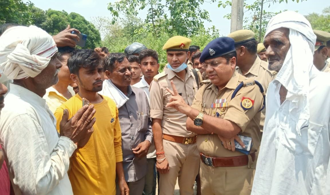 Heart attack, middle-aged dies due to police threat