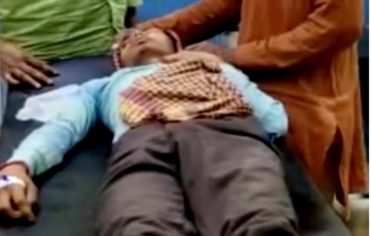 In the name of superstition in Banda, the tantrik made him half dead young man, hospitalized in critical condition
