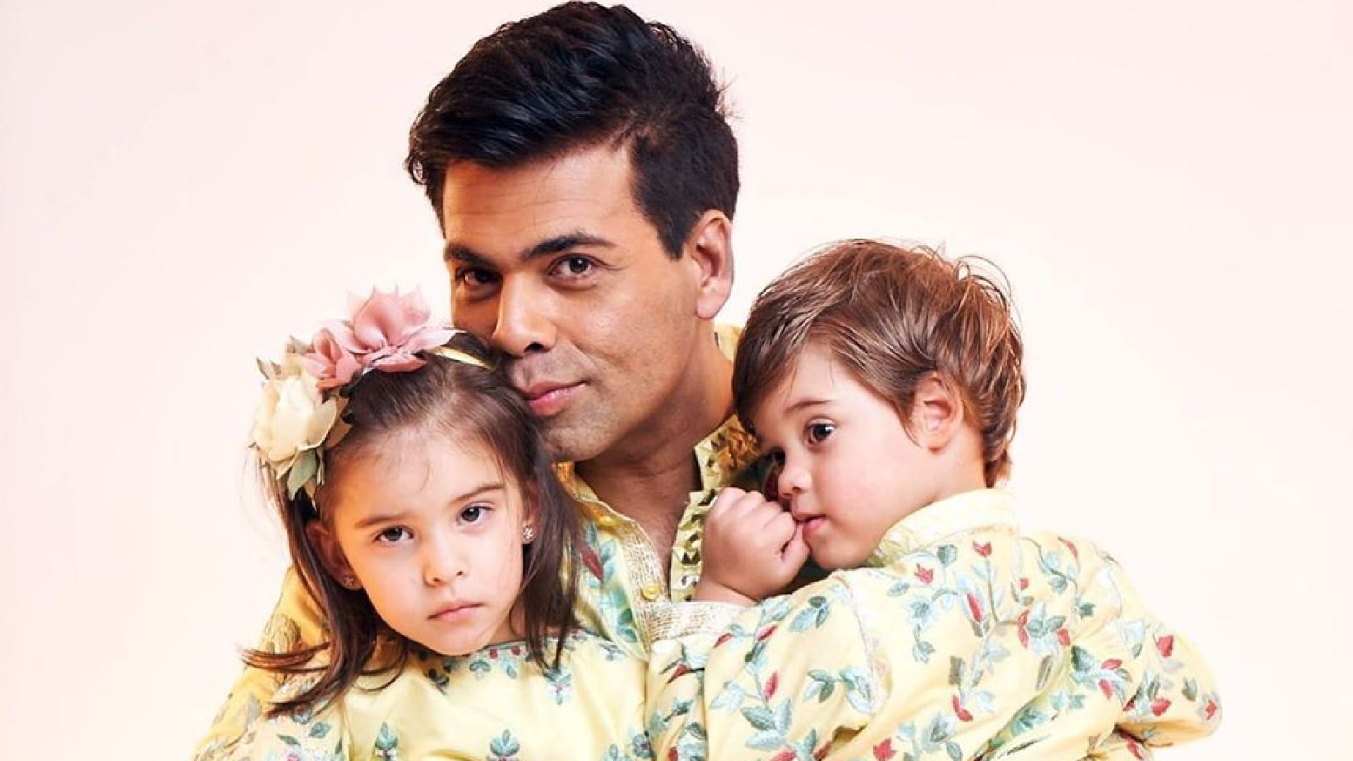 Karan Johar Cried On the Set of Jhalak Dikhhla Jaa 10 after watching niti taylor performance