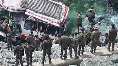 Seven soldiers killed in a road accident in Ladakh 19 injured