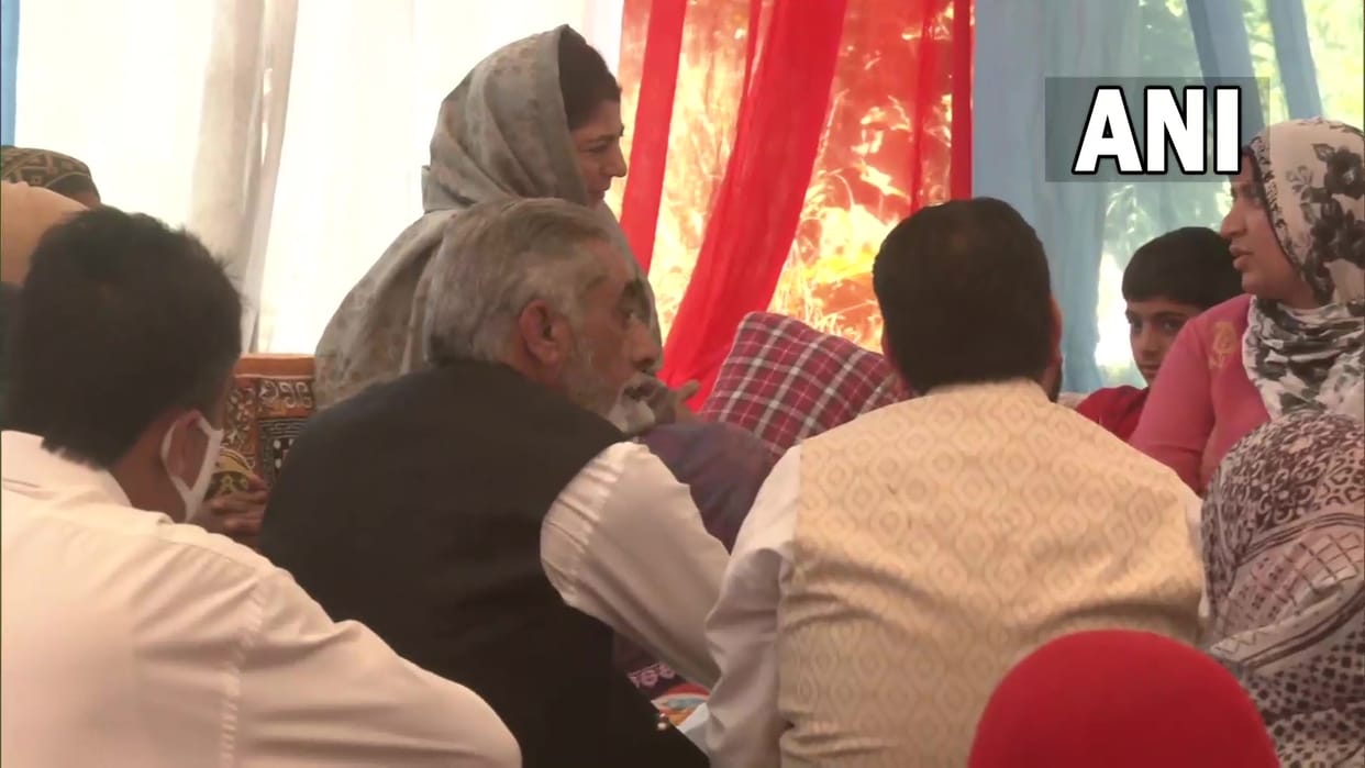 PDP chief Mehbooba Mufti met family of TV artist Amreen Bhat in Budgam said innocent people are being killed every day