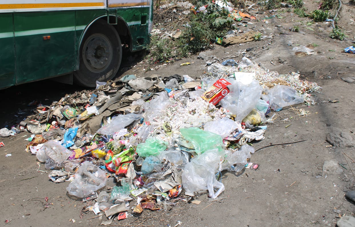 Heaps of garbage in Chamba's new bus stand, foul smell everywhere