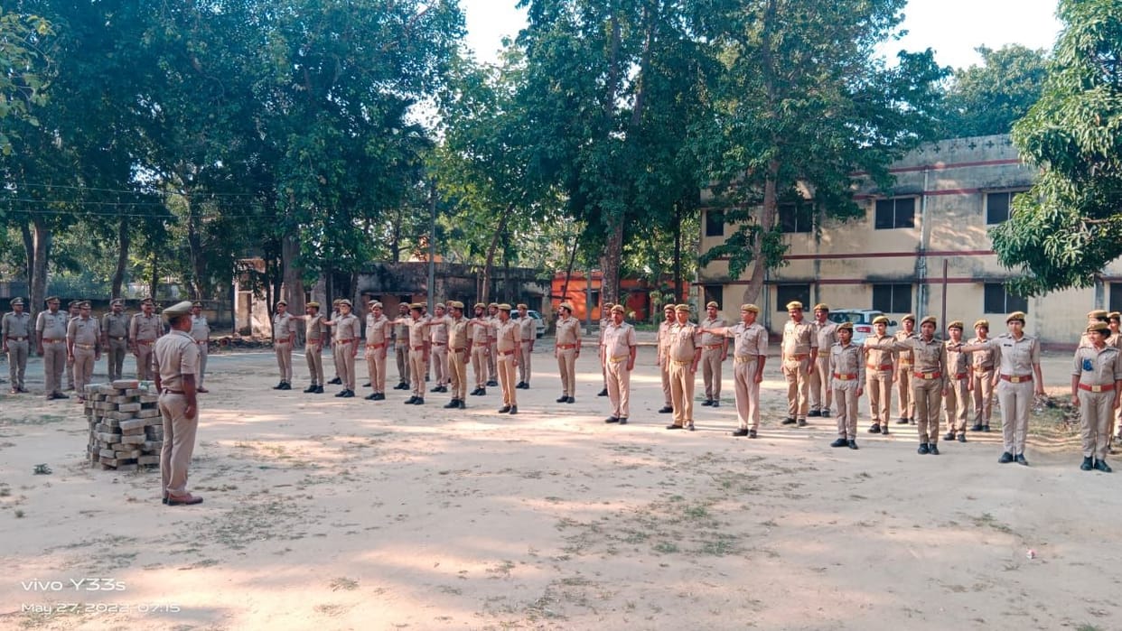 SP got the policemen to run