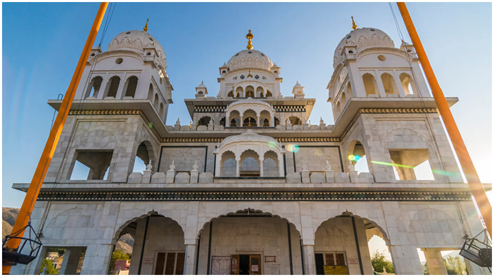 All You Need To Know About Pushkar Brahma Mandir Rajasthan tourist places 