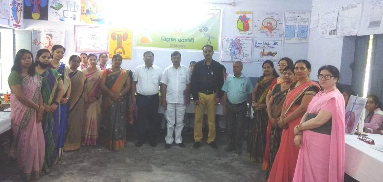 Anjali tops in primary category in science exhibition