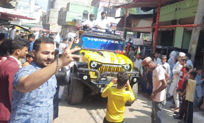 Stunt done by car in procession, jammed, video viral