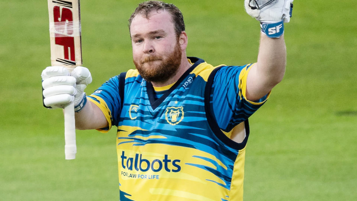 Irelands batsman Paul Stirling Scores 34 runs in an over, hits third century in T20 cricket