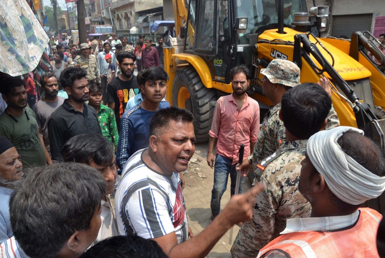 Bulldozer run from Sasni Gate to Agra Road, Shahjamal to Telipada