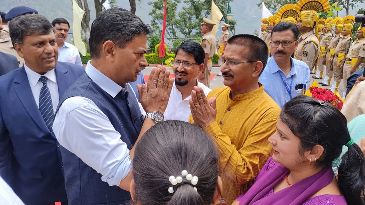 Local vehicles will be able to pass through Tehri Dam top for 24 hours, Union Energy Minister RK Singh announced