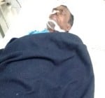 बीआरडी मेडिकल कालेज में भर्ती घायल राम बरन।