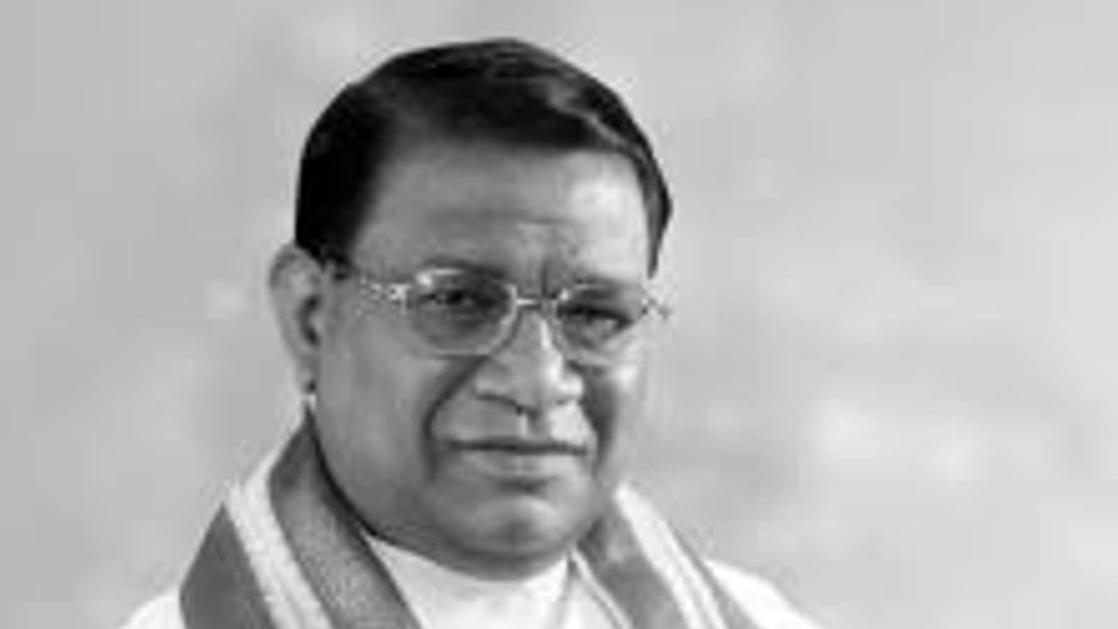 Om Prakash Chautala in Jail Know Many Leaders Sentences to Jail for Corruption and Rape Know Detail in Hindi