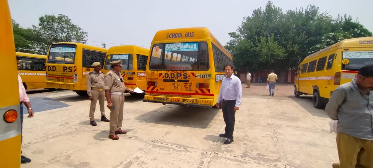Four old and two unfit school buses found