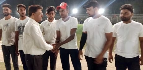 Youth Club Lambanagar and Bhatu Club team won in the match