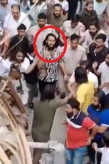 Delhi riots: Hero-like welcome to Shahrukh who pointed pistol at police
