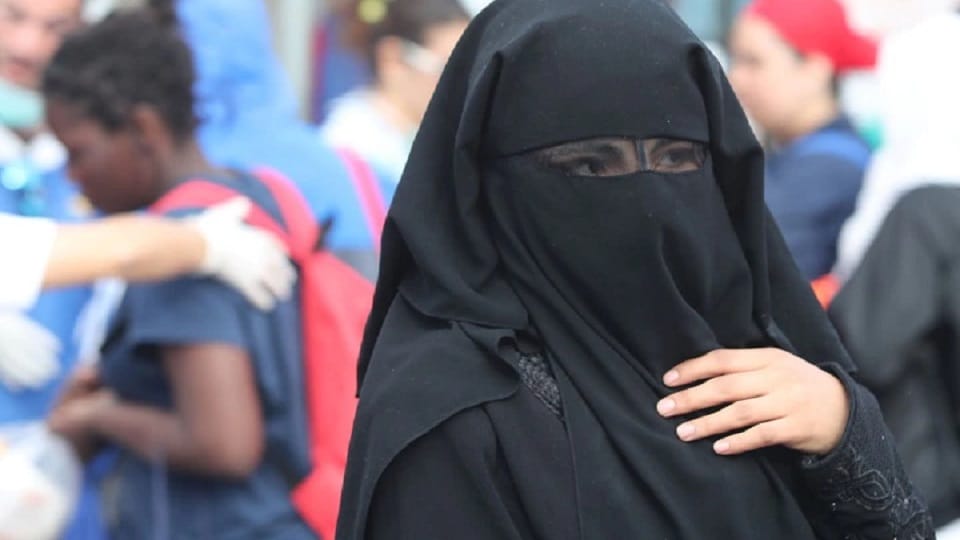Husband gave triple talaq by calling from Saudi Arabia father in law tried to rape