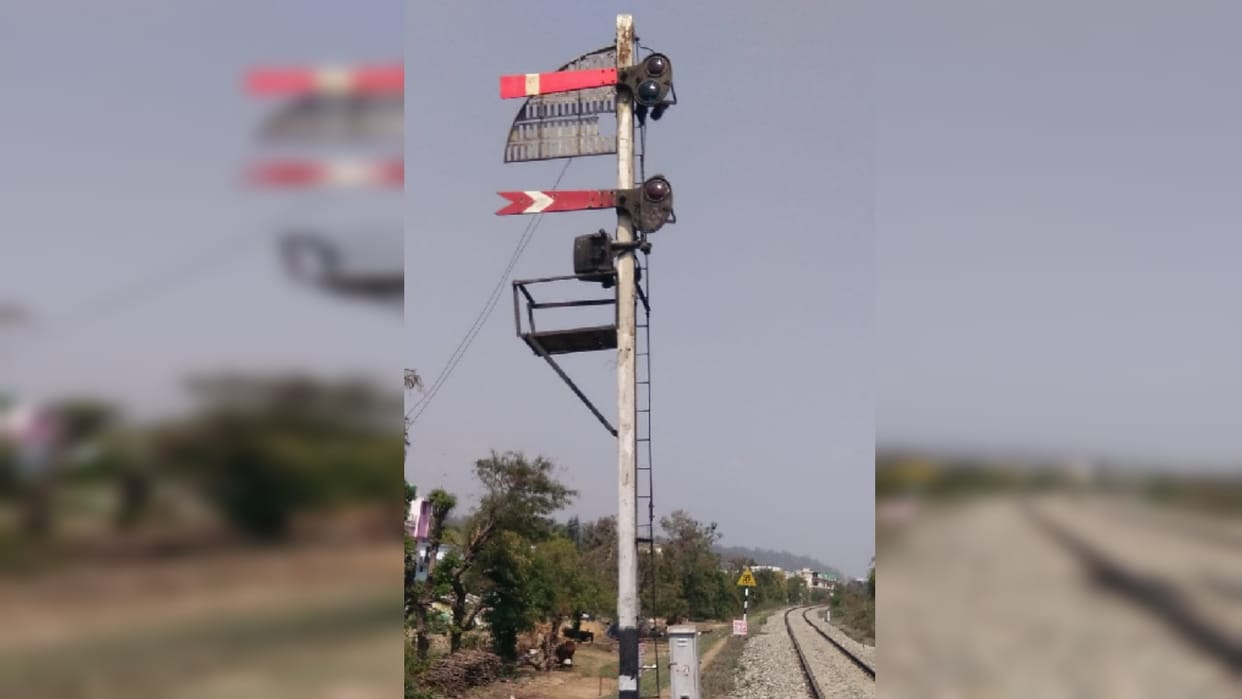 British era rail signals will end in NER