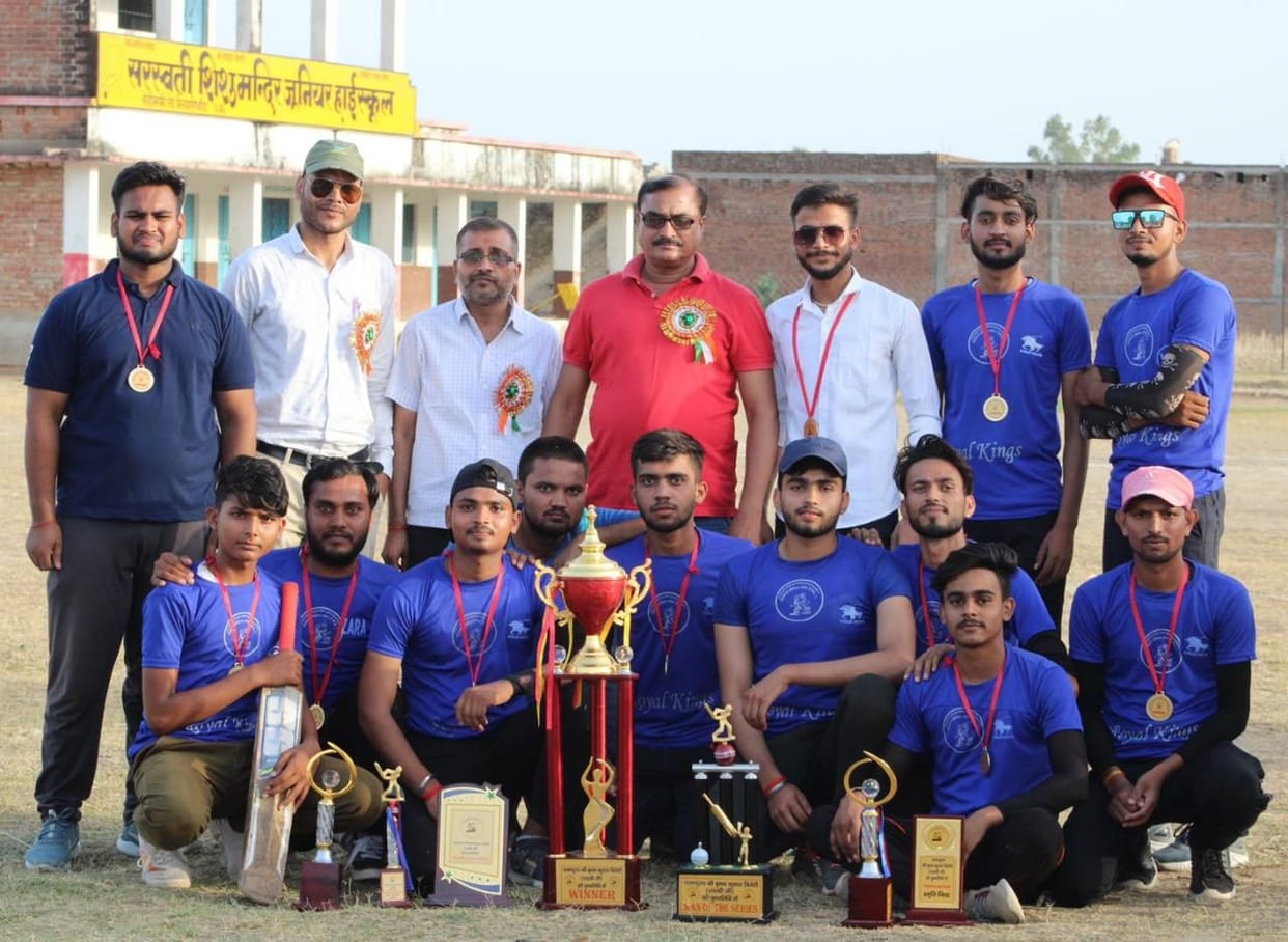 Royal Kings beat Super Strikers by seven wickets