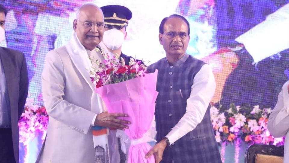 Madhya Pradesh: Yoga commission will be formed in the state, President appreciated the work of Padma Shri awardee Dr. Leela Joshi of Ratlam