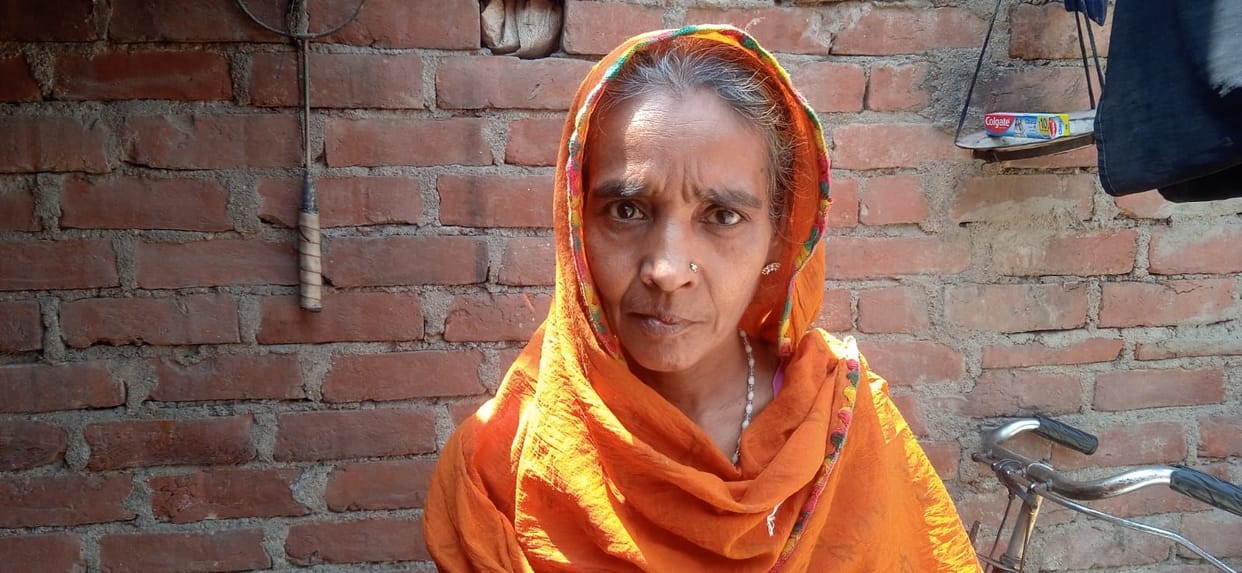 Afroz weaves women's self-reliance with carpet