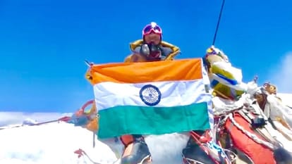 एयरफोर्स विंग कमांडर विक्रांत उनियाल ने पहली बार में ही फतह किया एवरेस्ट...