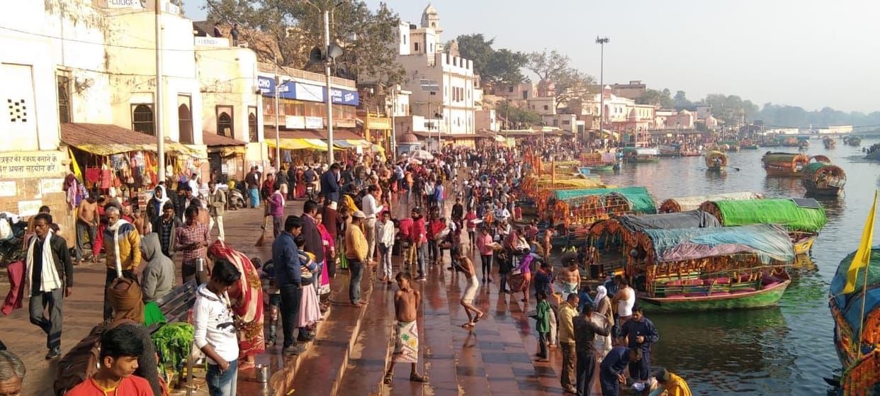 Today lakhs of devotees will gather on Somvati Amavasya