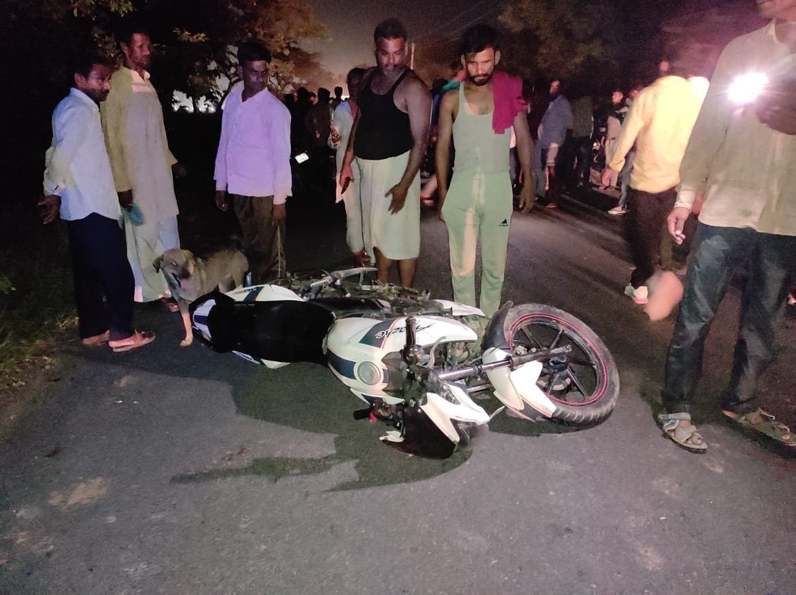 Bike rider dies due to tractor collision