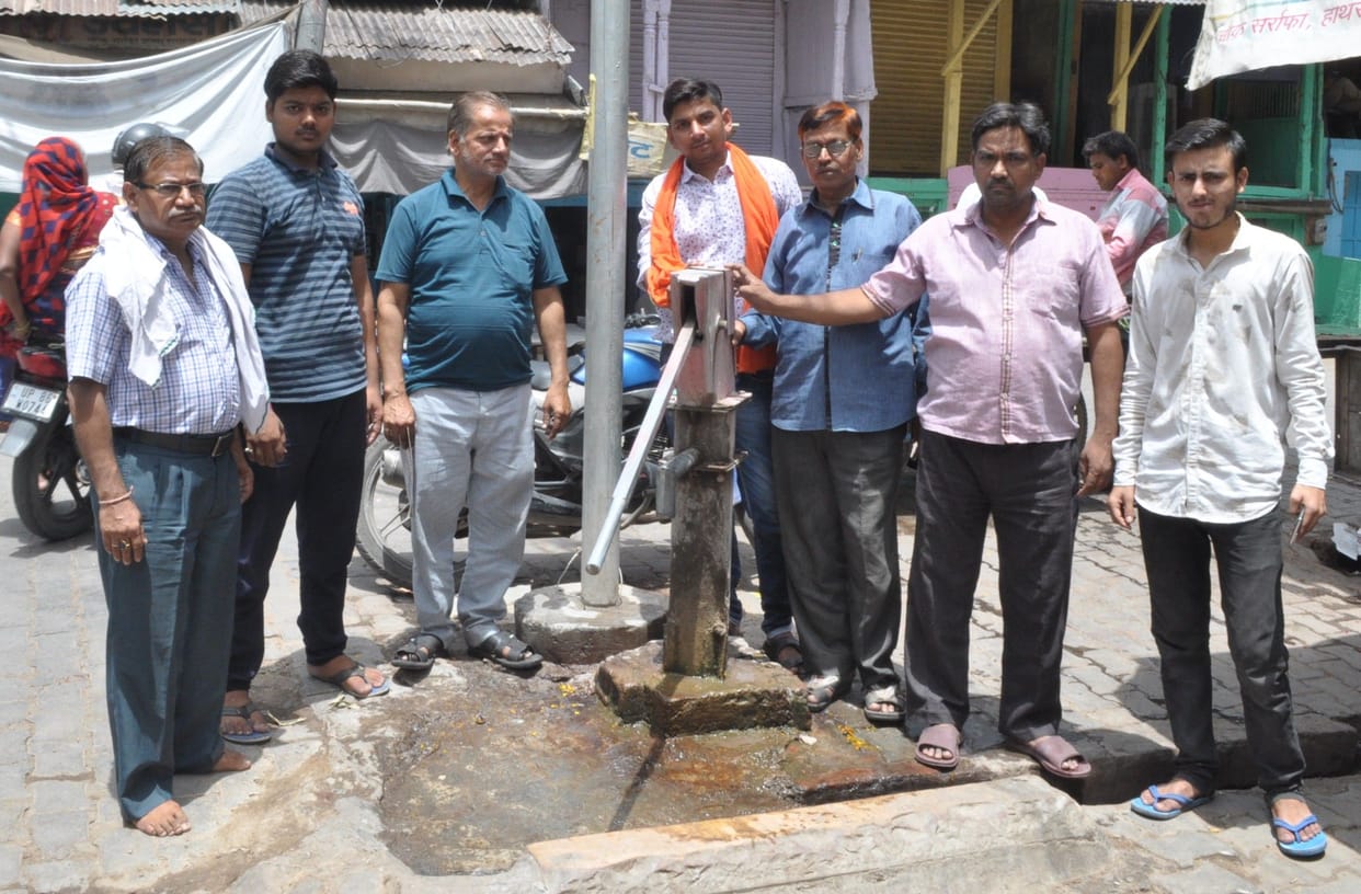 Hathras: In Ward 26, residents struggle to get enough water