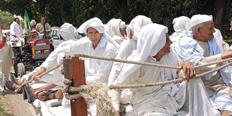 Despite the protest, the farmers who participated in the Mahapanchayat arrived
