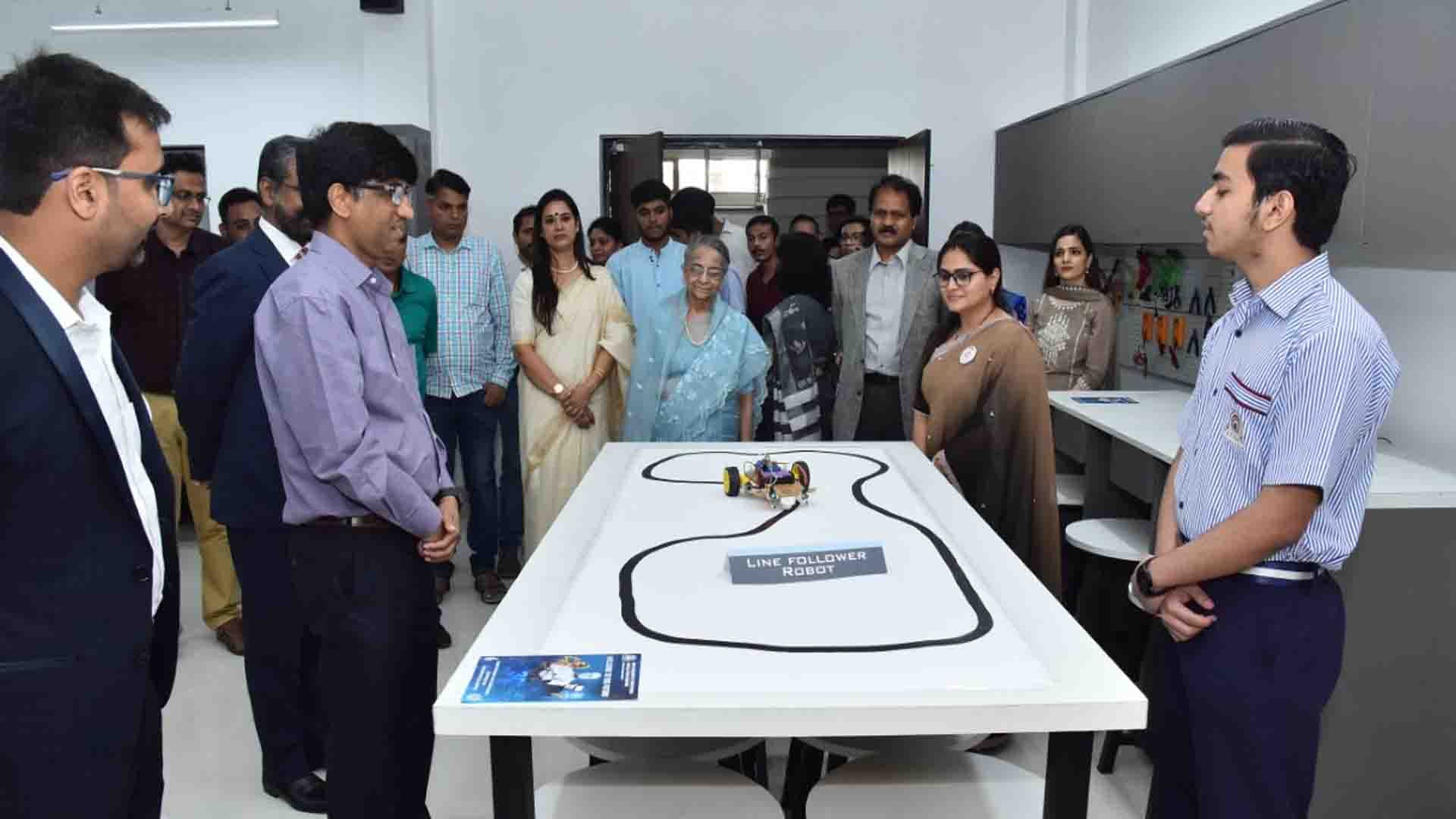 Country's first robotics, AR, VR lab opened in Kanpur