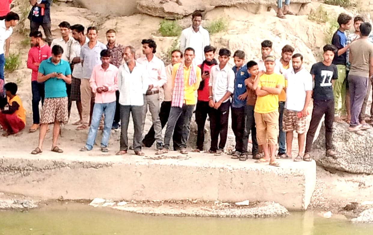 Unknown woman's body found landing in Ishan river in Kannauj, police engaged in identification
