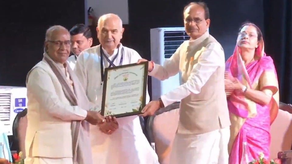 President in MP: President reached Ujjain, visited Mahakal, said- I have been here for a long time, my memories are related to this city