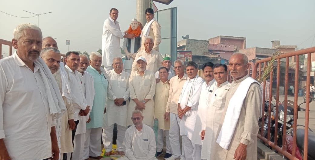 Tributes paid to former Prime Minister Chaudhary Charan Singh