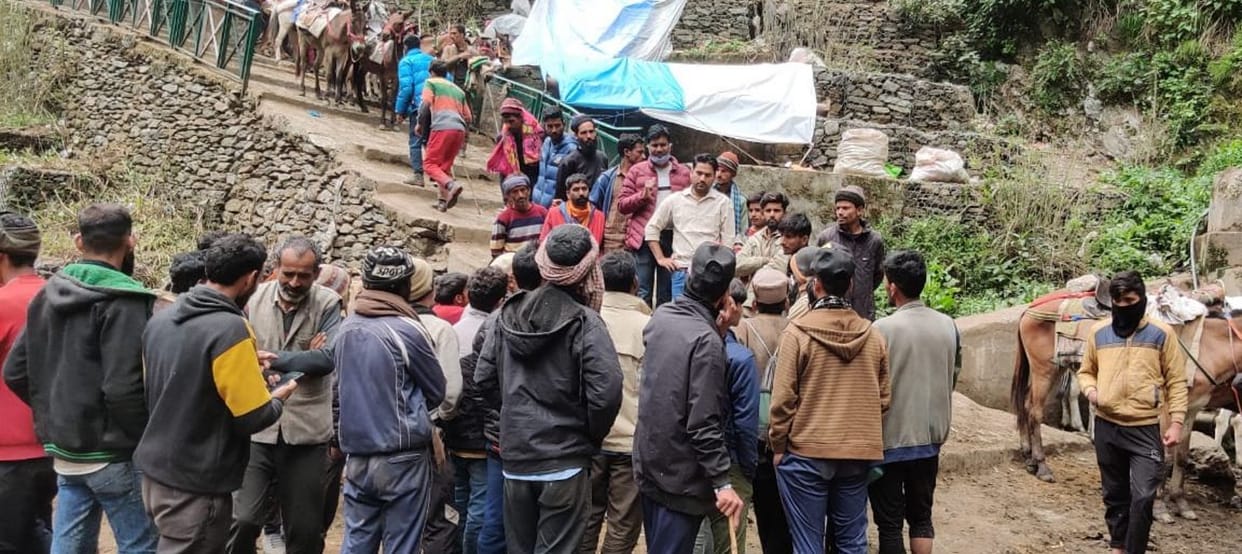 Helicopter Crash in kedarnath 1 lakh 41 thousand 600 passengers have reached Kedarnath by helicopter