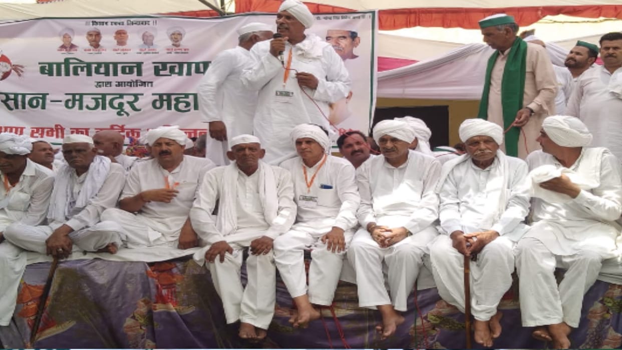 Khap Chaudhary Kisan Mazdoor Panchayat in Muzaffarnagar, Naresh Tikait says if village does not get electricity, will stop supply of the city