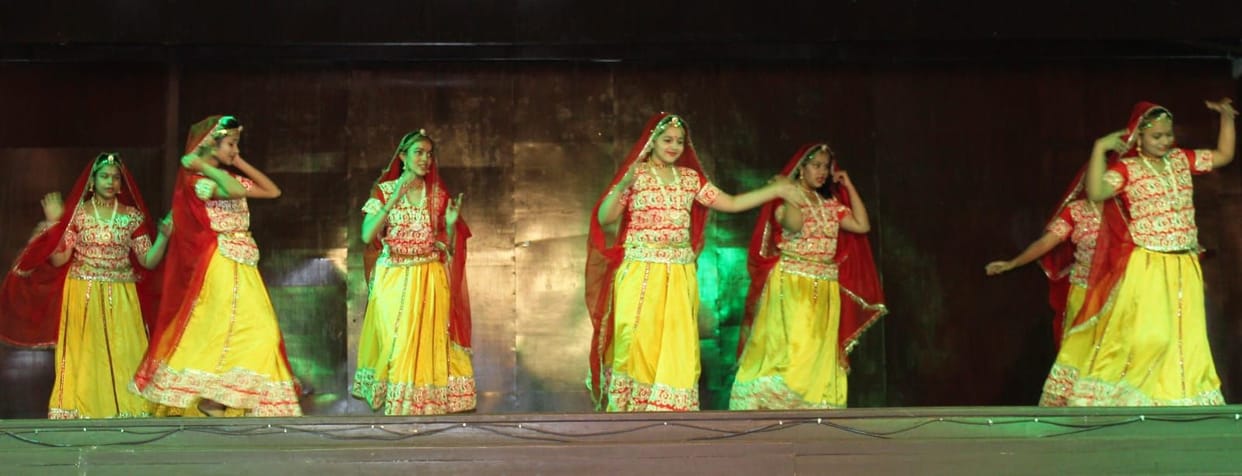 The girl students garnered accolades from Ghoomar, Thal Ki Bazaar and Tero Lehenga