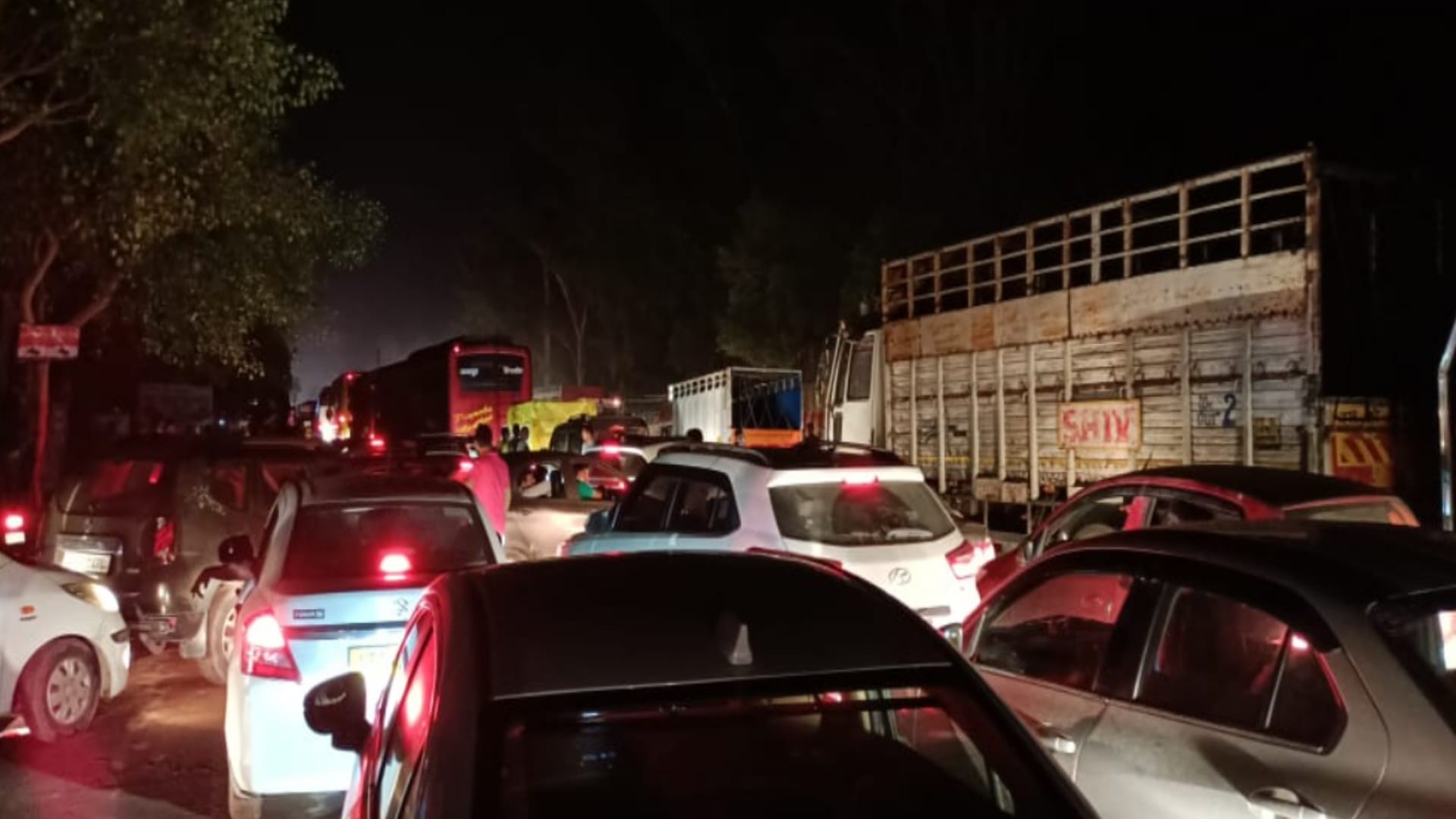 Weather Update in UP: NH-58 was jammed during the storm and rain and people faced problems